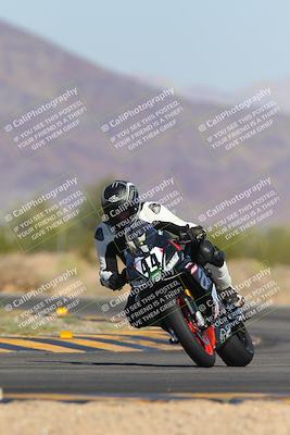 media/Nov-06-2023-Moto Forza (Mon) [[ce023d0744]]/3-Intermediate Group/Session 3 (Turn 5)/